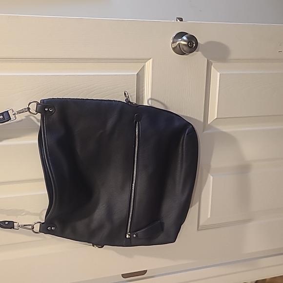 Chinese Laundry Convertible Purse - Picture 3 of 7